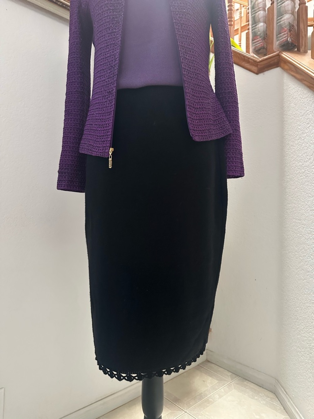 St. John Black Pencil Skirt